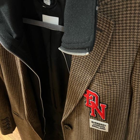 Burberry Women Coat - Picture 4 of 6